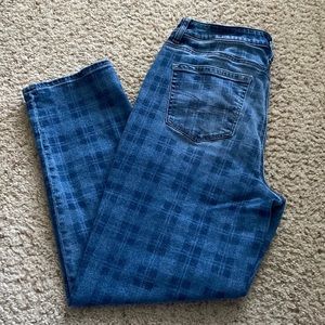 American Eagle mom jeans